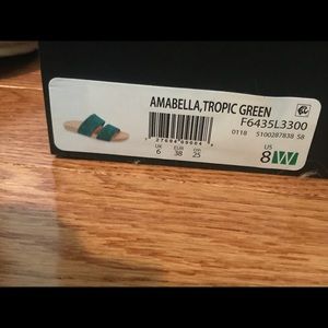 Naturalizer Shoes - Minimalist slide sandal - Green, size 8 Naturalizer Shoes - Minimalist slide sandal - Green, size 8